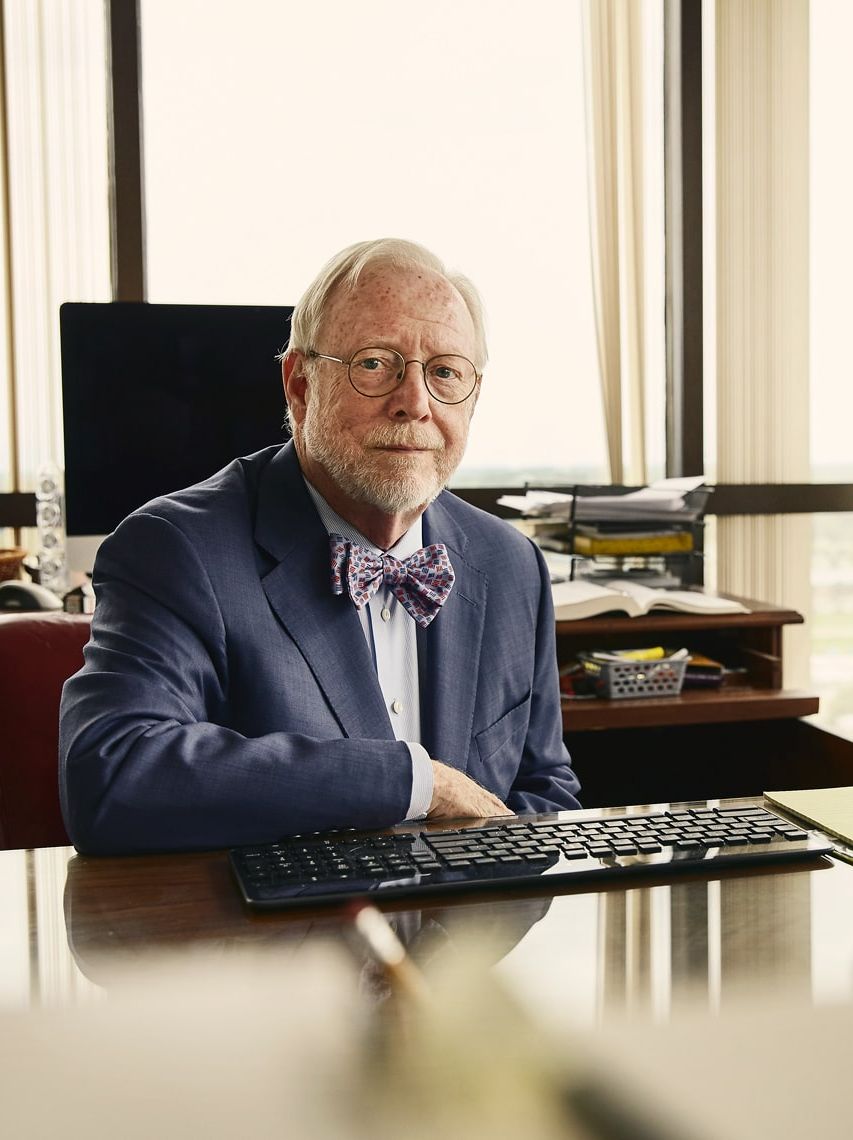 Thomas Carver Recognized as One of the Top Lawyers in 417 Land 2022